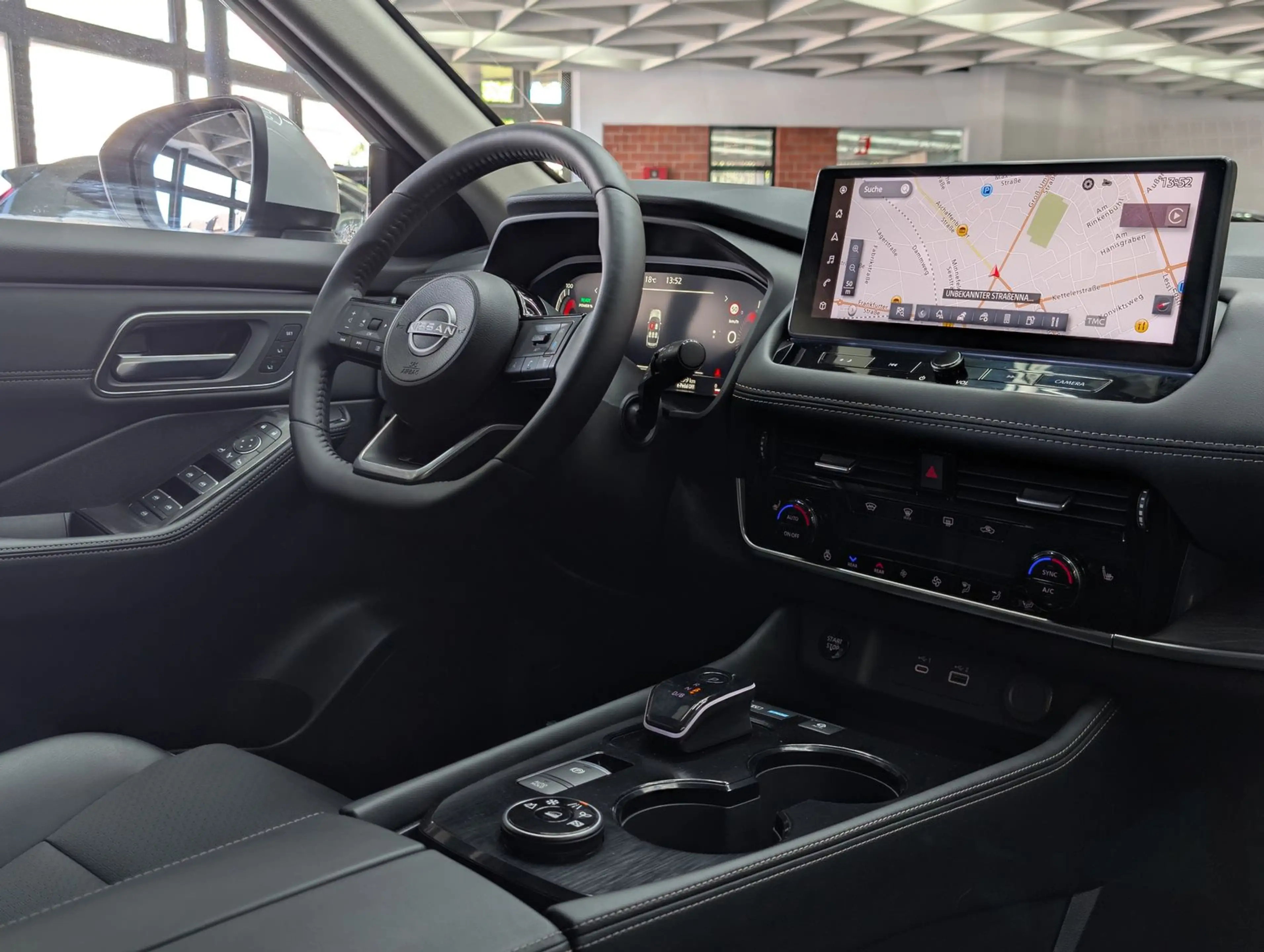 Nissan X-Trail 1.5 e-Power e-4 Tekna Bose HUD LED+ 20" — photo 12