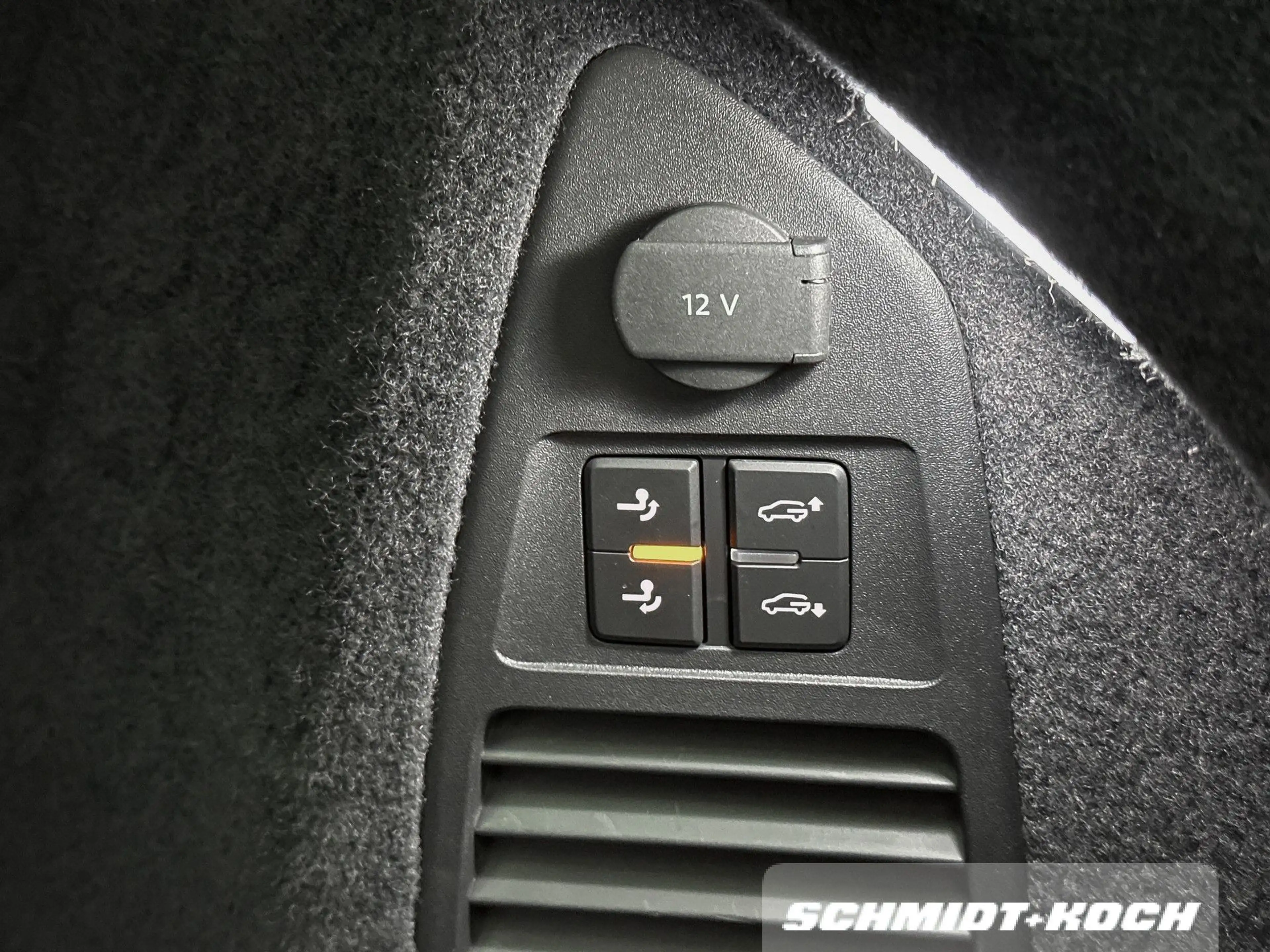 Volkswagen Touareg 3.0 V6 TDI 4M R-Line AHK + eSD + STANDHZG — photo 15