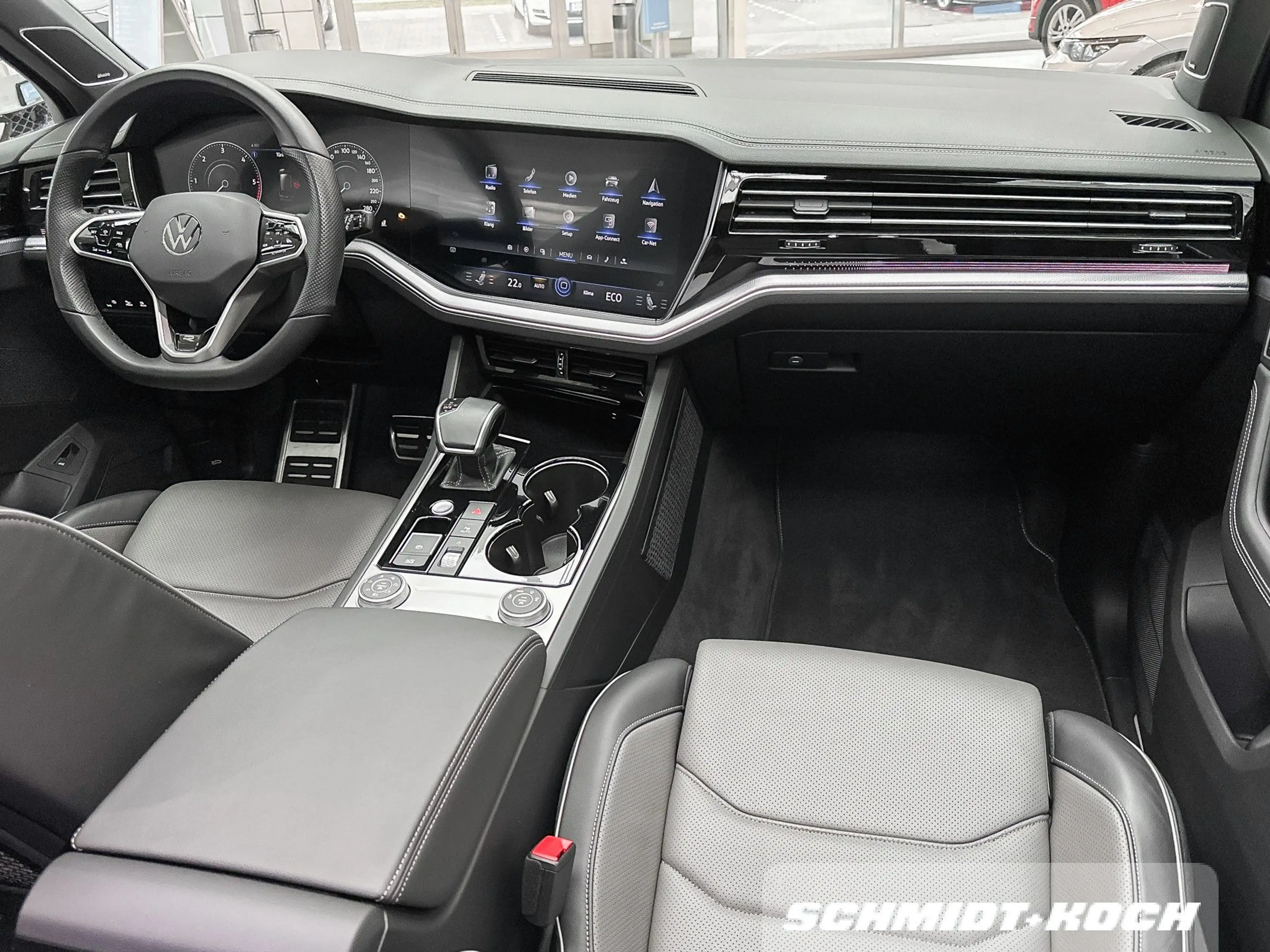 Volkswagen Touareg 3.0 V6 TDI 4M R-Line AHK + eSD + STANDHZG — photo 6