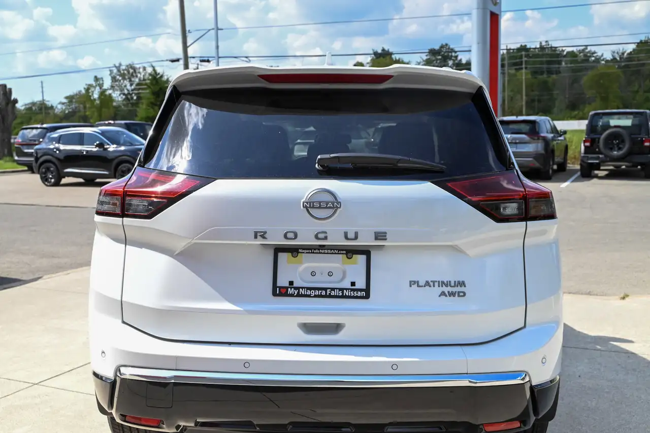 Nissan Rogue снимка Nissan Rogue