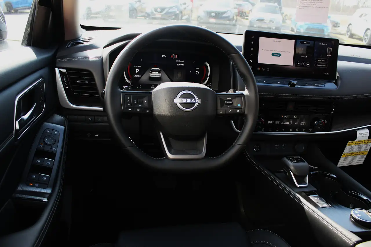 Nissan Rogue снимка Nissan Rogue
