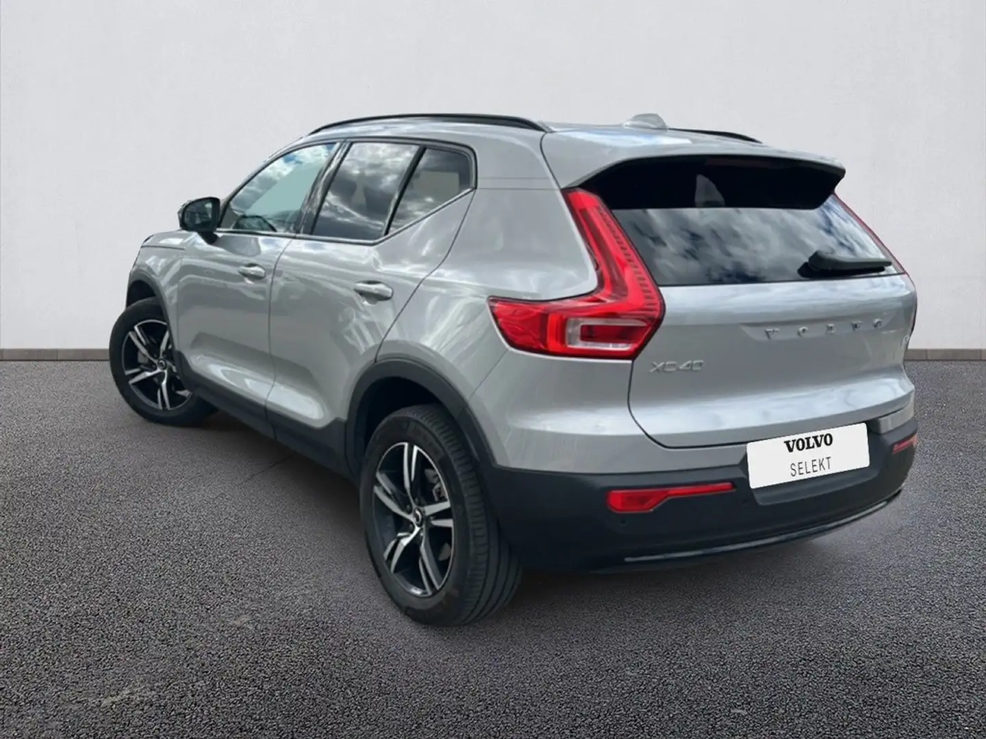 Volvo XC40 B3 Core Aut. Burdeos - 2