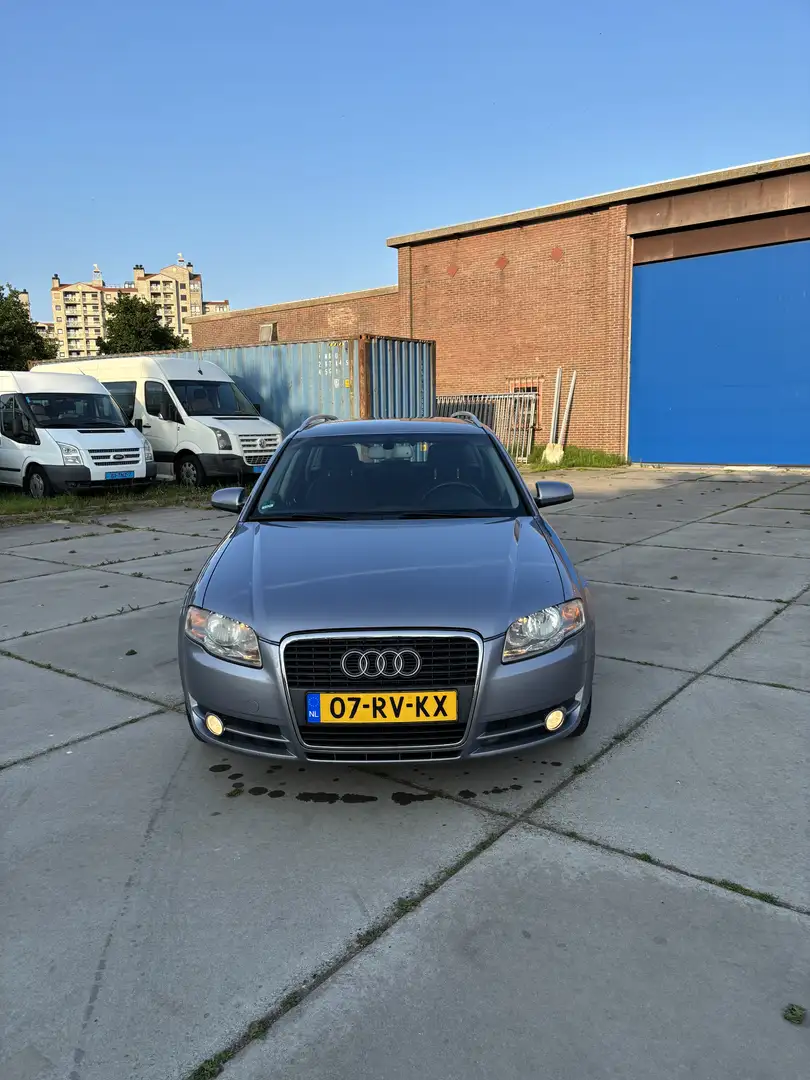 Audi A4 Avant 2.0 Pro Line Grijs - 2