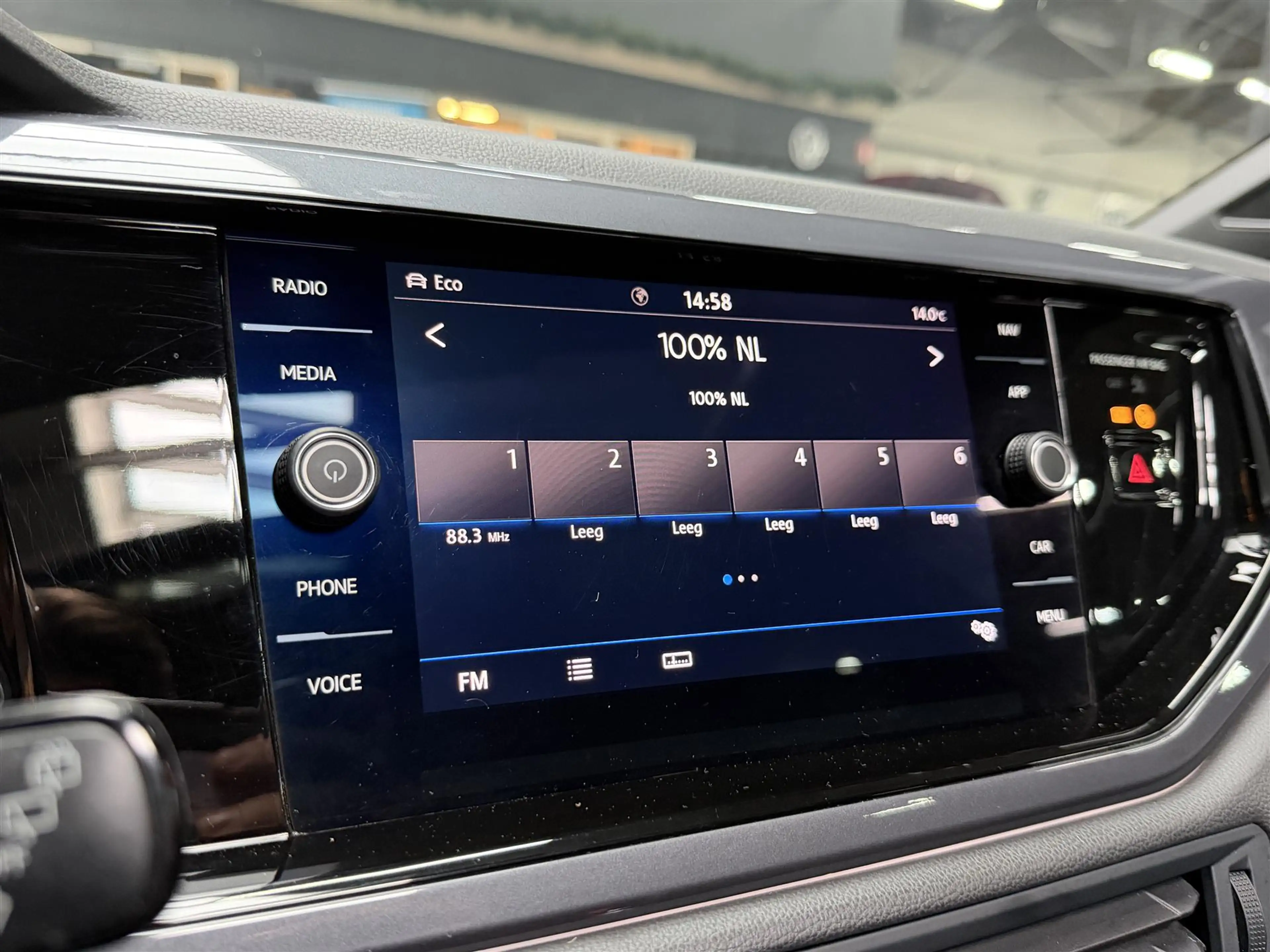 Volkswagen Polo 1.0 TSI R-Line | Pano | Navi | clima 5-Drs — photo 20