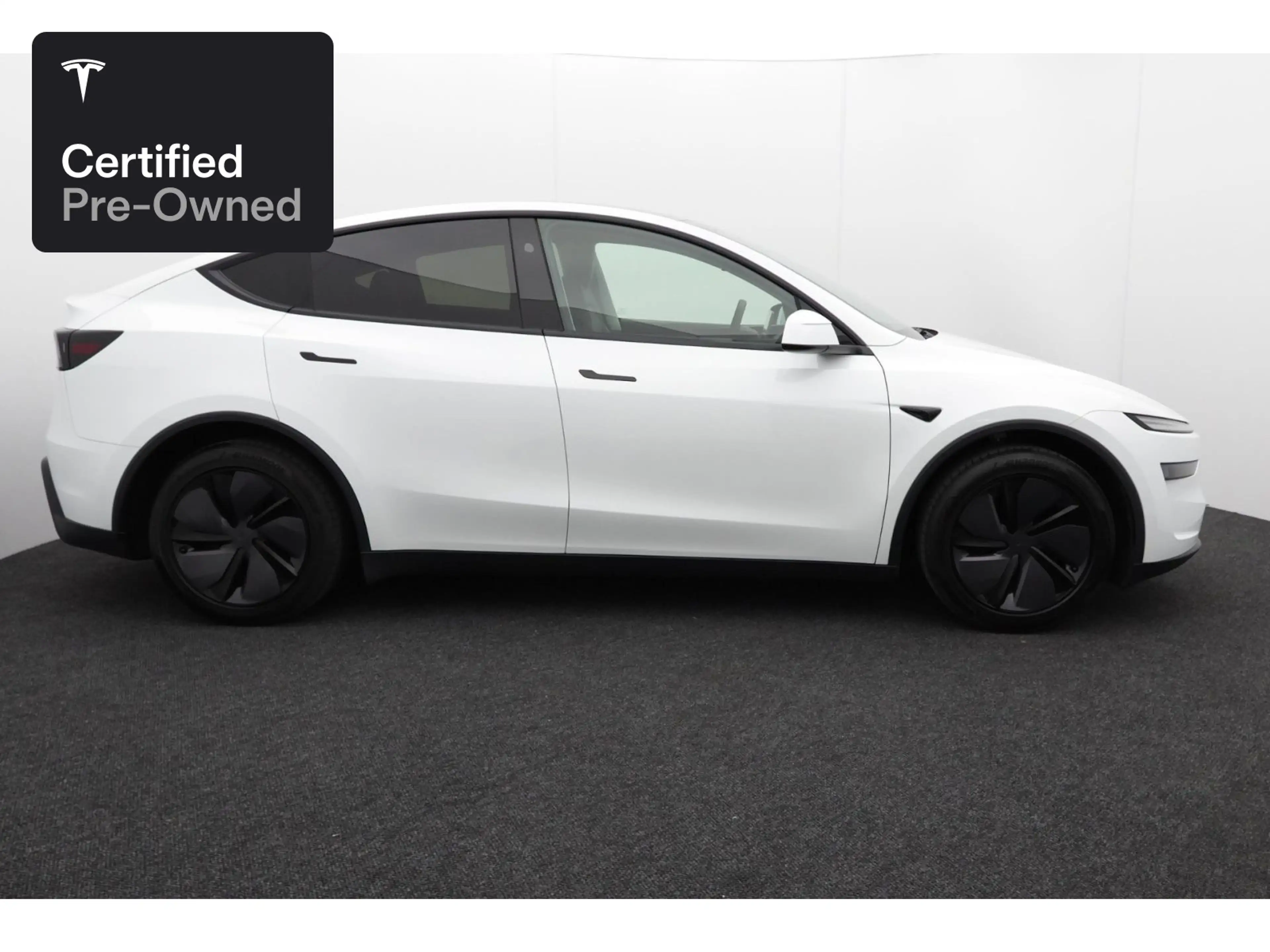 Tesla Model Y Rear-Wheel Drive “Certified Pre-Owned” — photo 9