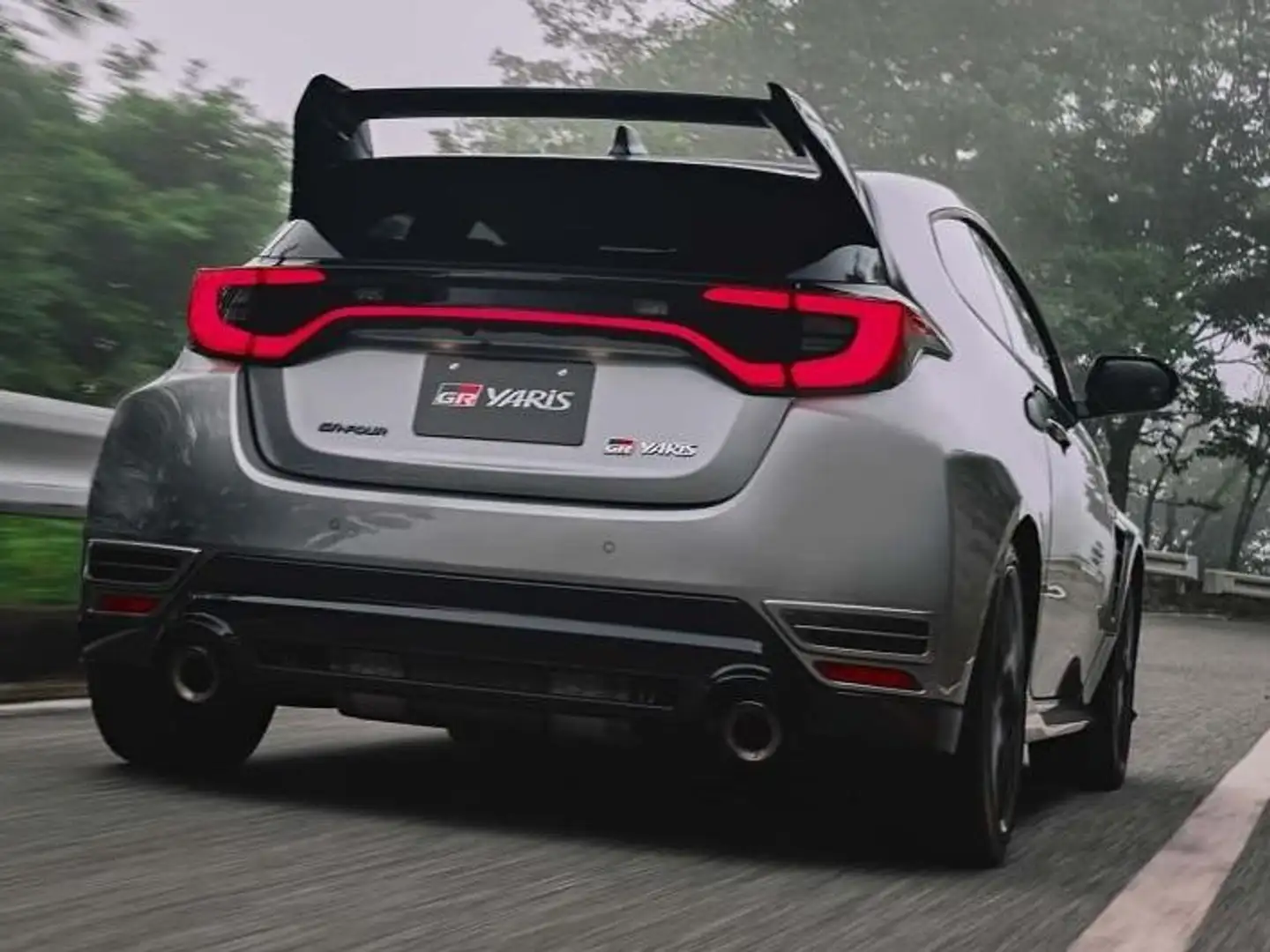 Toyota Yaris GR RC 25 CIRCUIT - AERO PERFORMANCE 1.6 280cv 4WD Wit - 2