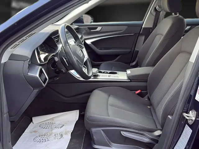 Audi A6 view 14