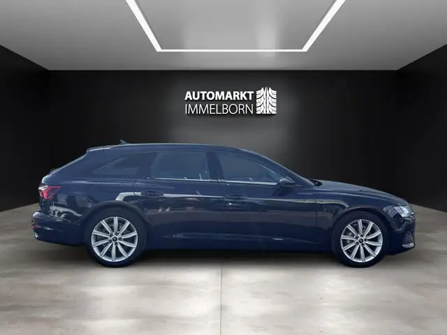 Audi A6 view 11