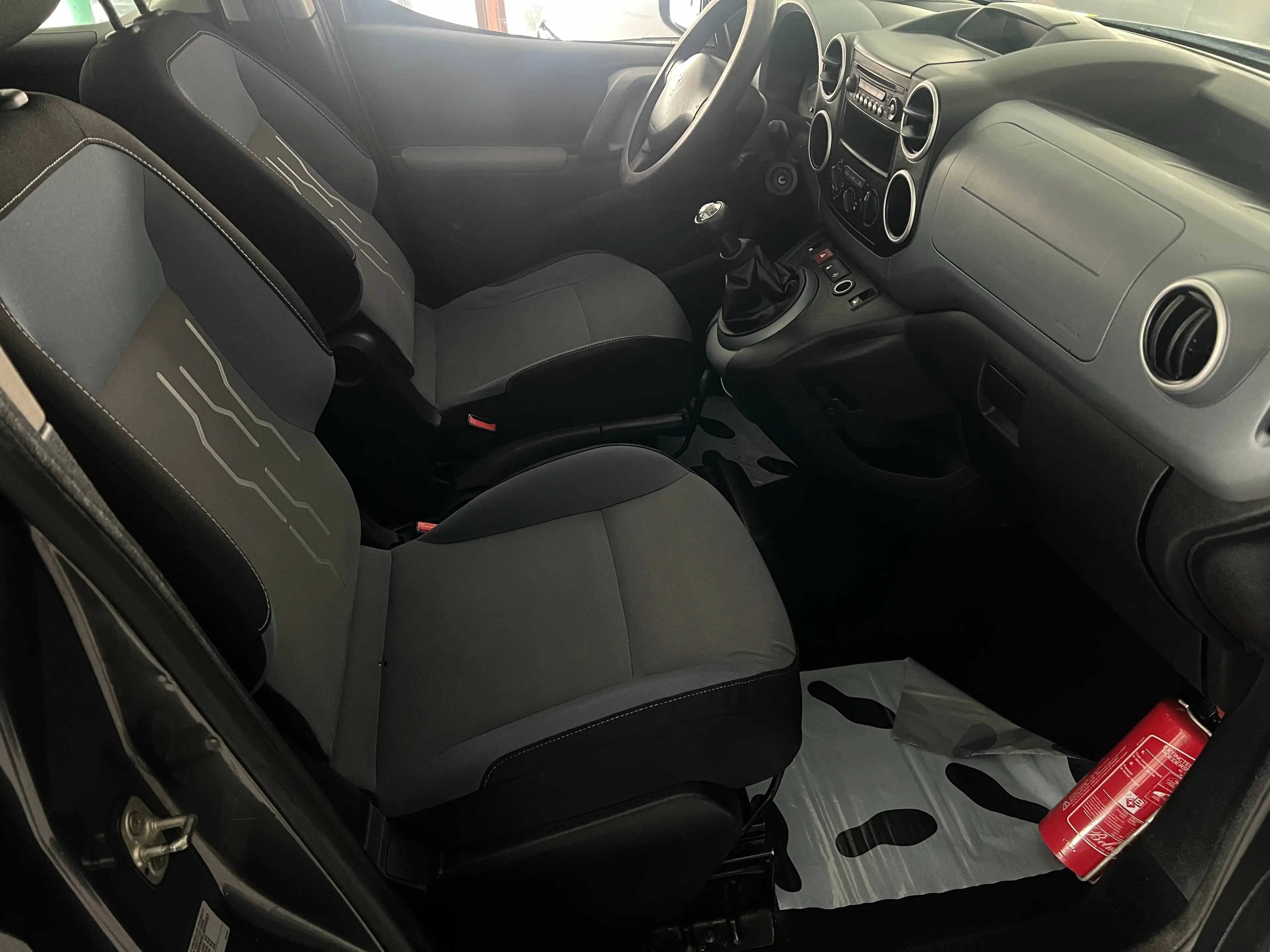 Peugeot Partner Tepee 1.6 HDi //GEKEURD/CAR PASS/garantie — photo 9