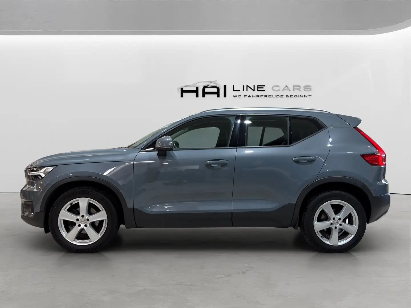 Volvo XC40 T3 Momentum Pro | AHK | LED | Kamera | CarPlay Grau - 2