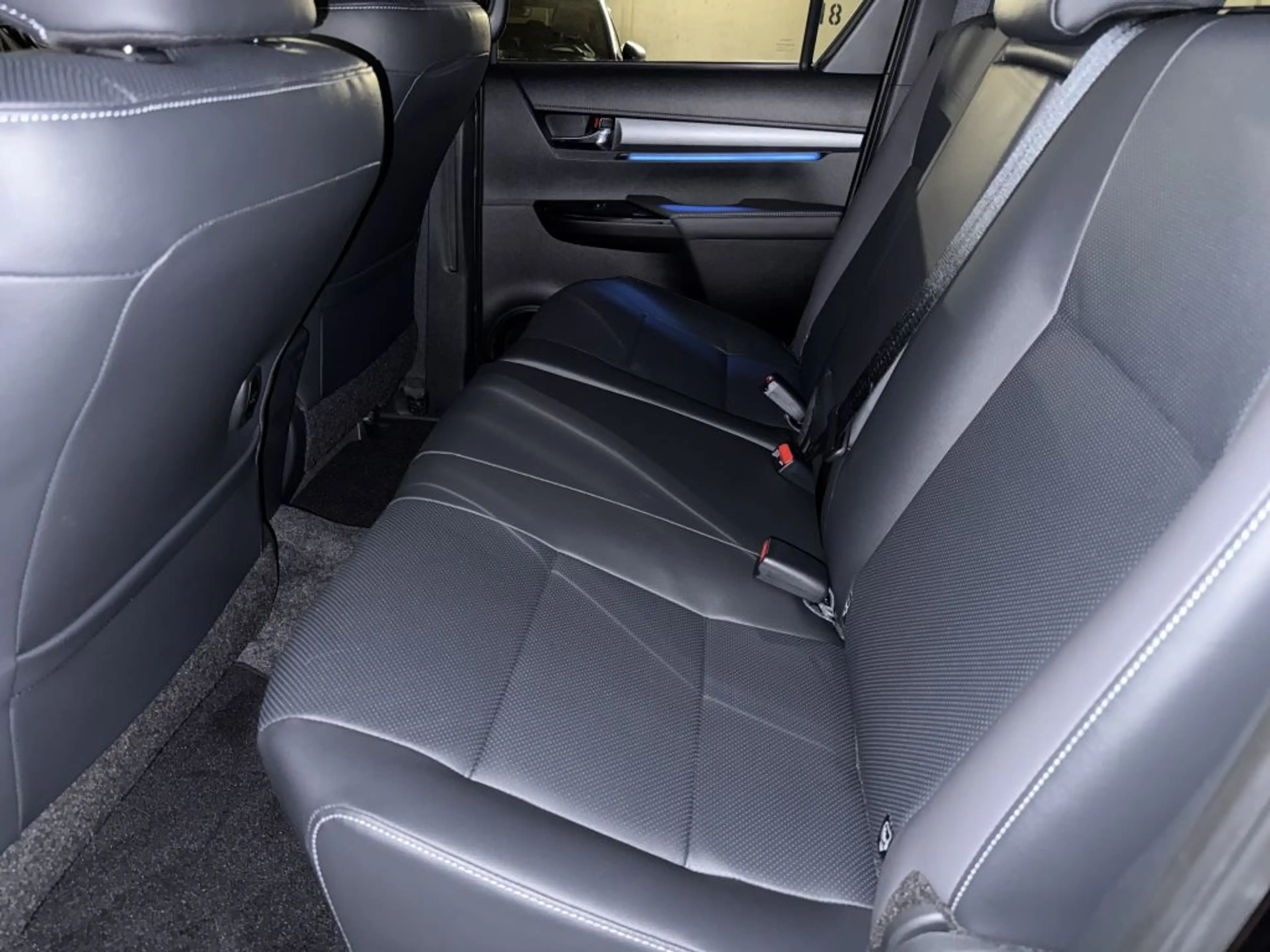 Toyota Hilux 2.8 Mild-Hybrid Double Cab Invincible Leder,sofort — photo 10