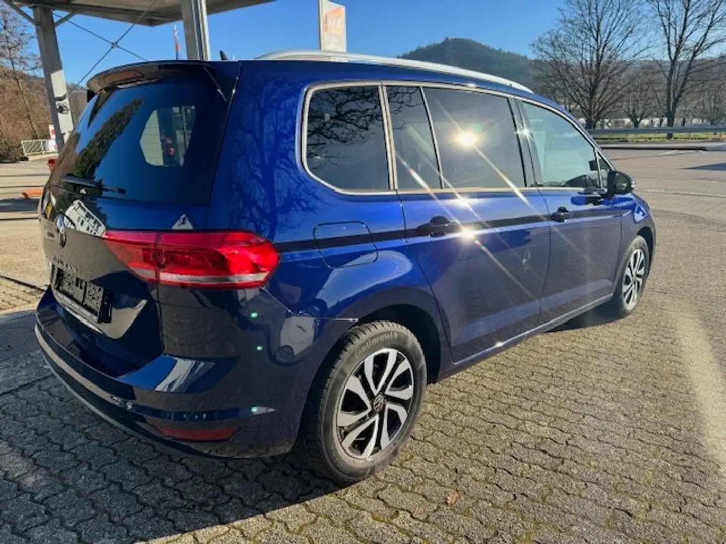 Volkswagen Touran 1.5 TSI ACT OPF DSG Comfortline Blau - 2