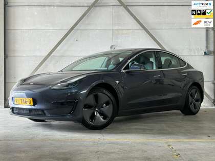 Tesla Model 3 Standard RWD Plus 60 kWh Autopilot 2.5