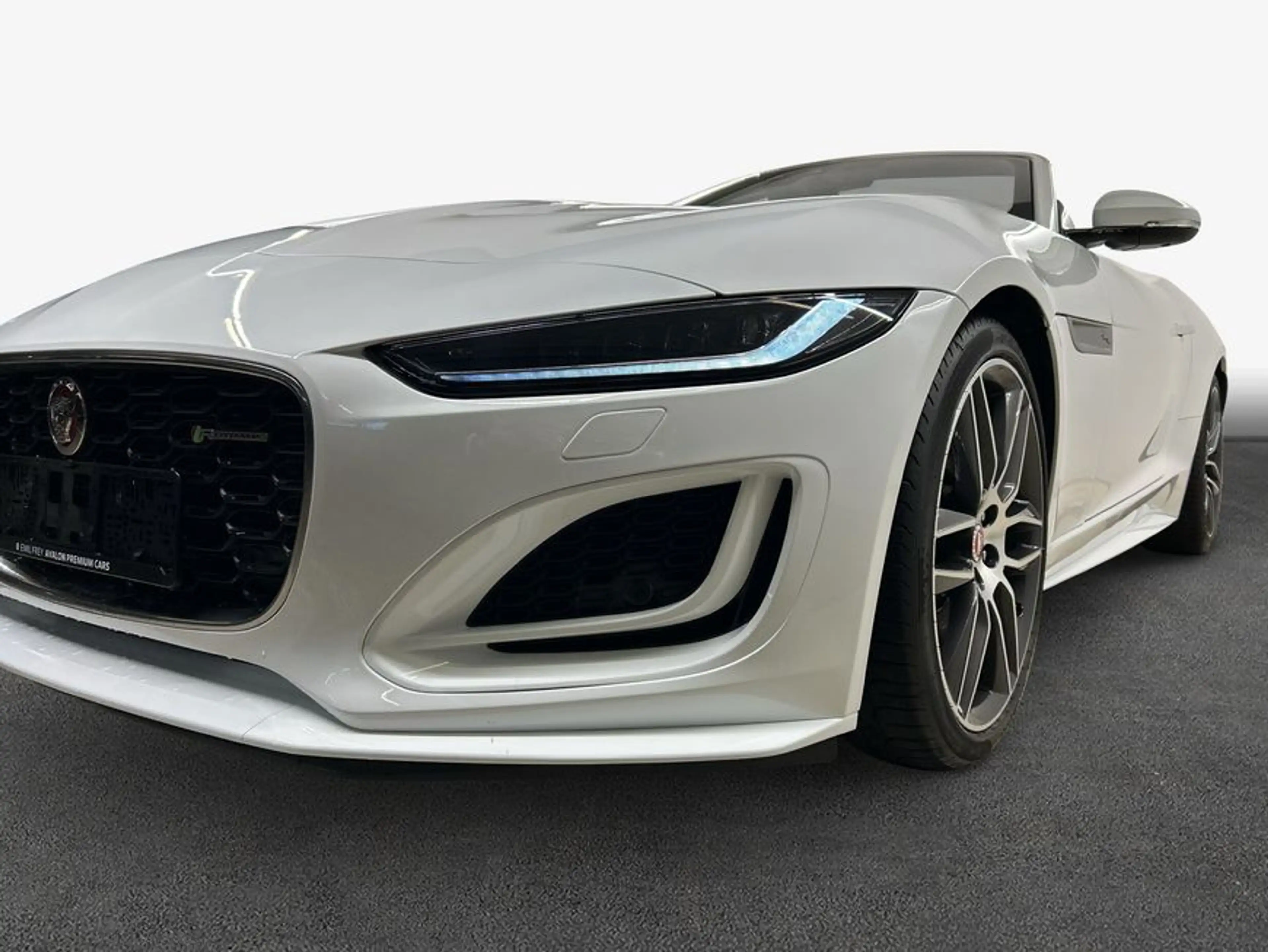 Jaguar F-Type Cabriolet P300 Aut. R-Dynamic — photo 13