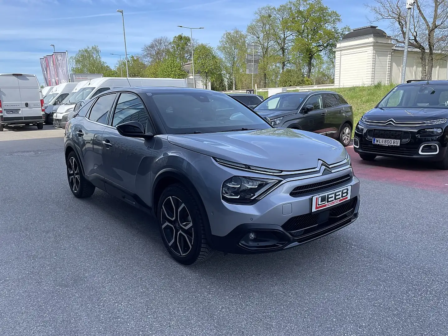 Citroen C4 e-C4 136 50kWh Shine Edition Blau - 2