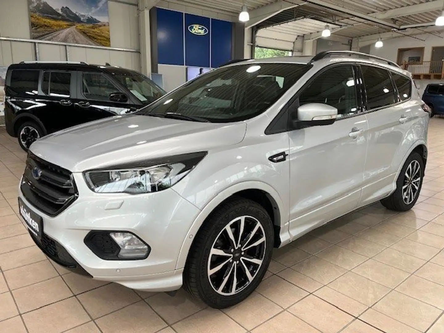 Ford Kuga 1.5 EcoBoost ST-Line PANO, WiPa, XENON, NAVI, CAM Ezüst - 1