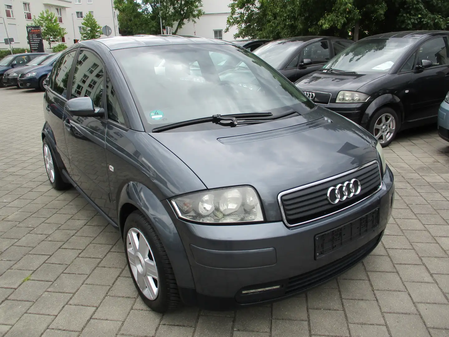 Audi A2 1.4 TDI TÜV NEU Grau - 1
