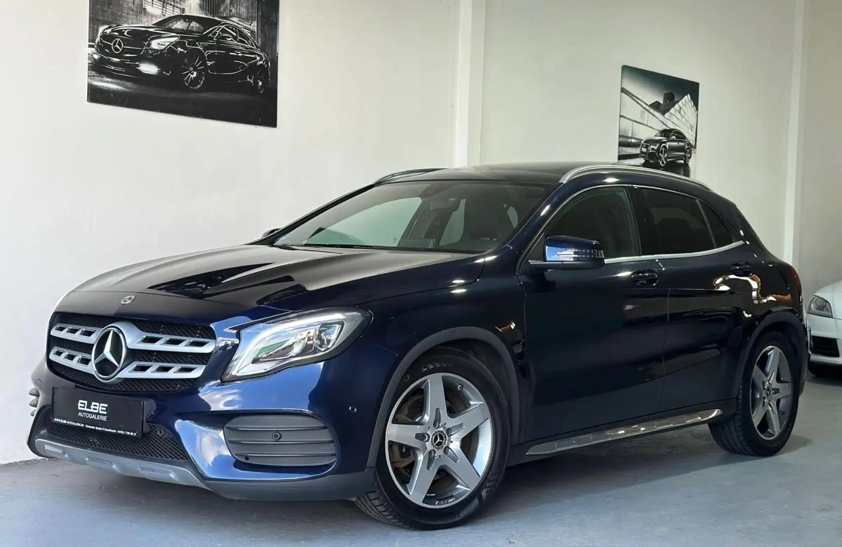 Mercedes-Benz GLA 220 CDI d 4Matic 7G-DCT AMG Line Panora Voll Albastru - 2