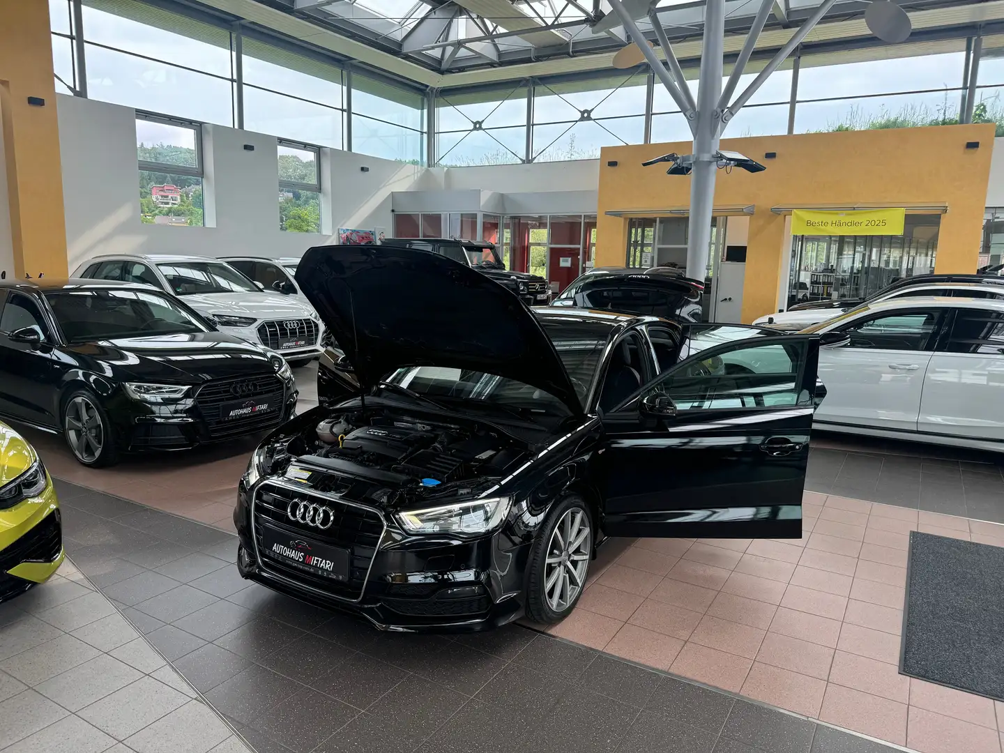 Audi A3 1.8 TFSI S line Limousine Xenon DSP PDC 18" Nero - 2