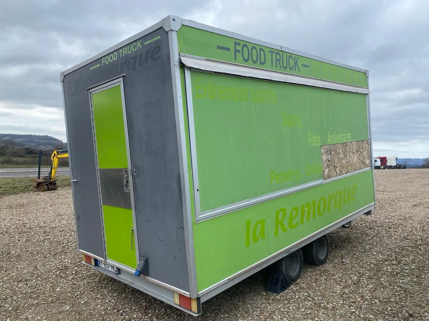 Autres HUBIERE CNT 252TD FOOD TRUCK / AY657 Gris - 2