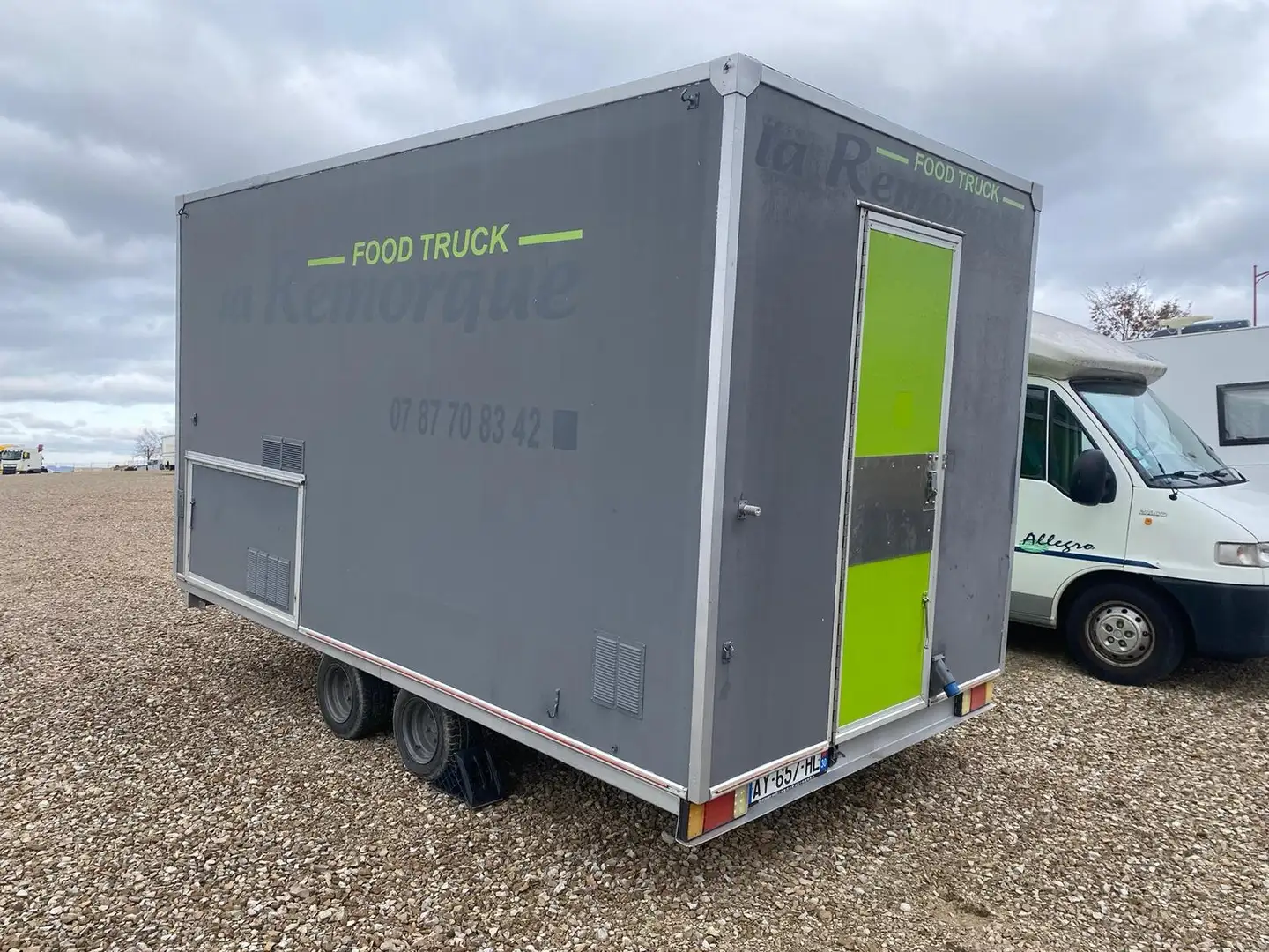 Autres HUBIERE CNT 252TD FOOD TRUCK / AY657 Gris - 1