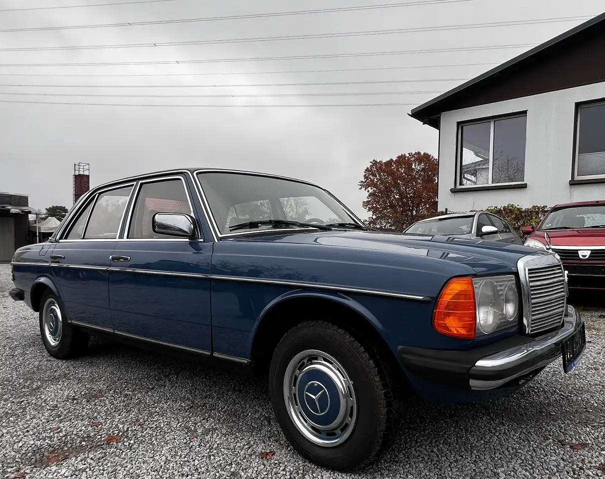 Mercedes-Benz Baureihe 123 230 E, foto 11