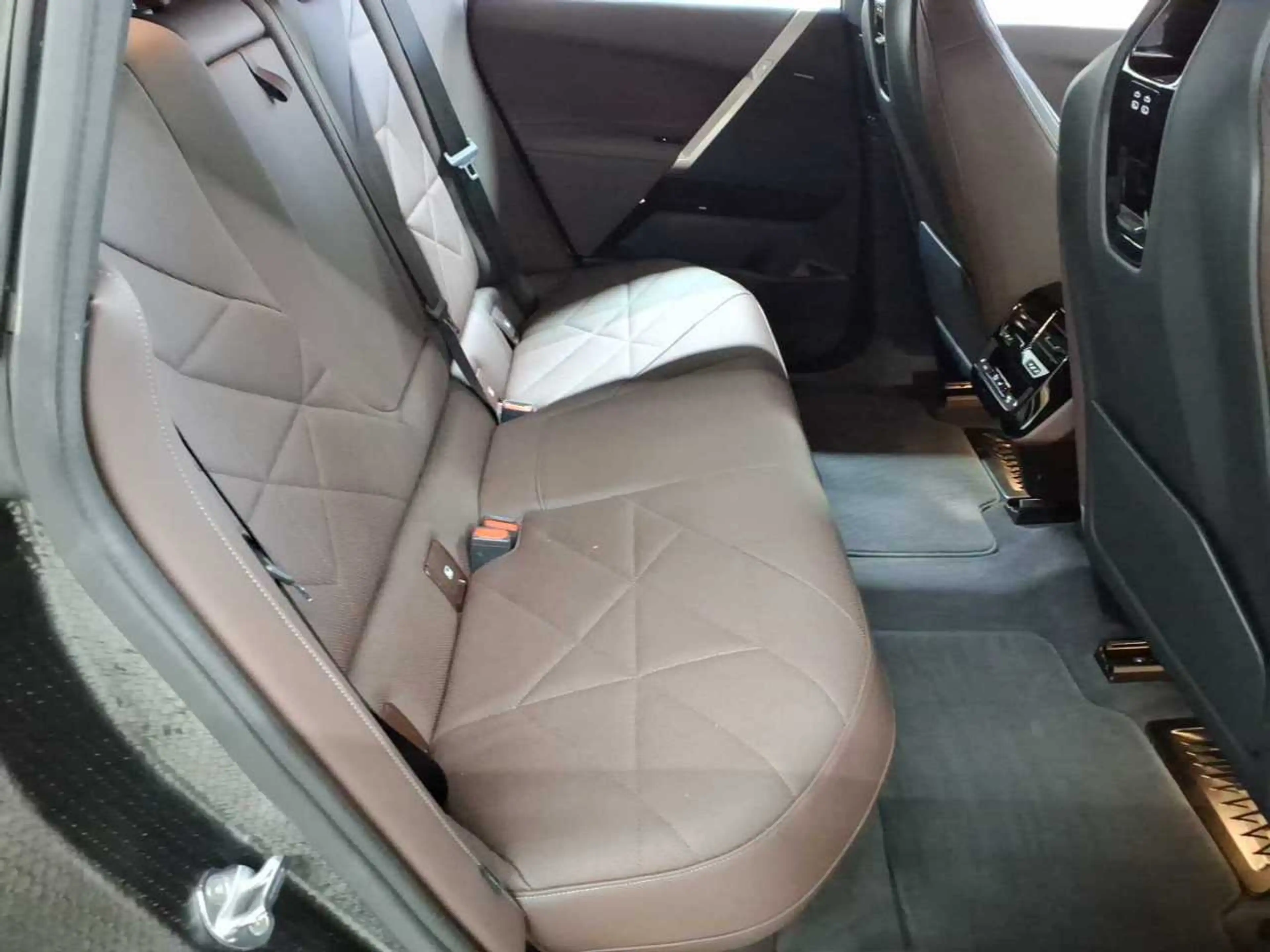 BMW iX iX xDrive40 Sky Lounge 22´AHK H&K Leder — photo 15