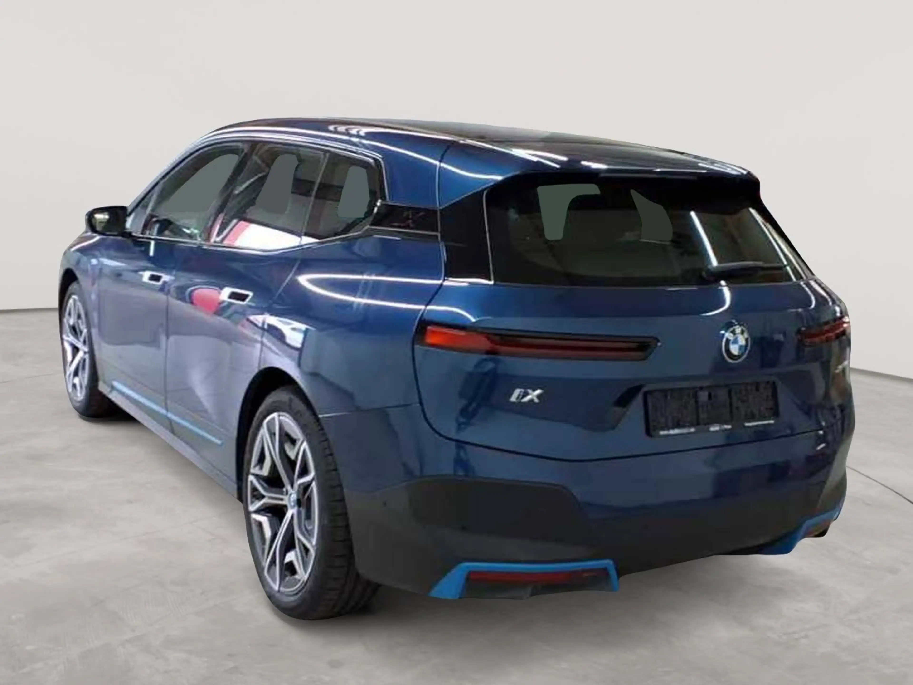 BMW iX iX xDrive40 Sky Lounge 22´AHK H&K Leder — photo 5