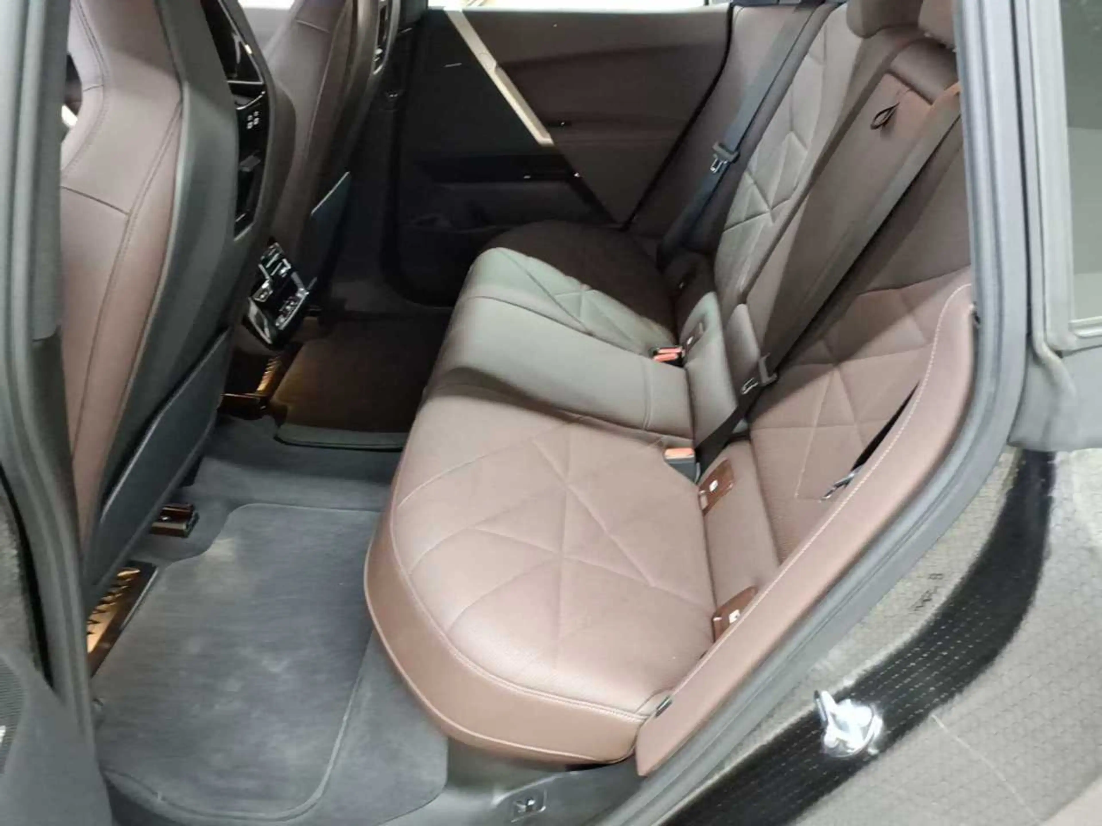 BMW iX iX xDrive40 Sky Lounge 22´AHK H&K Leder — photo 14