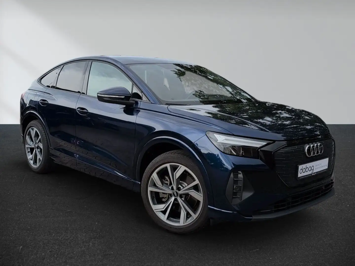 Audi Q4 e-tron Sportback 40 / Wärmepumpe / Navi Bleu - 2