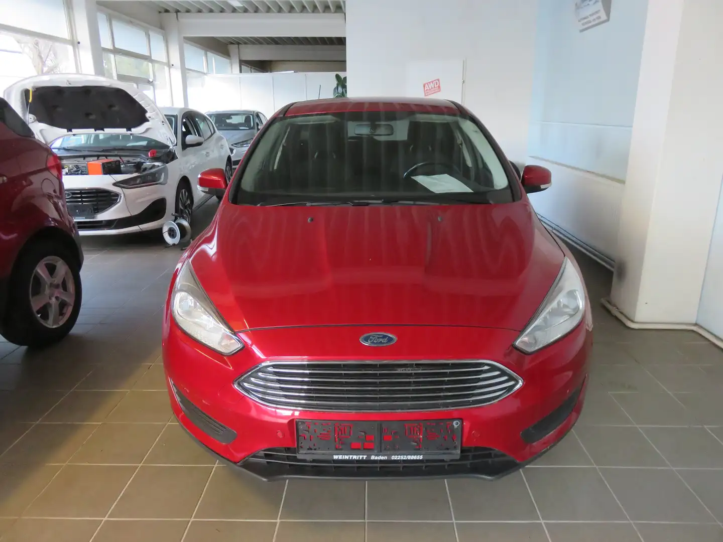 Ford Focus 2,0 TDCi Titanium Rot - 2