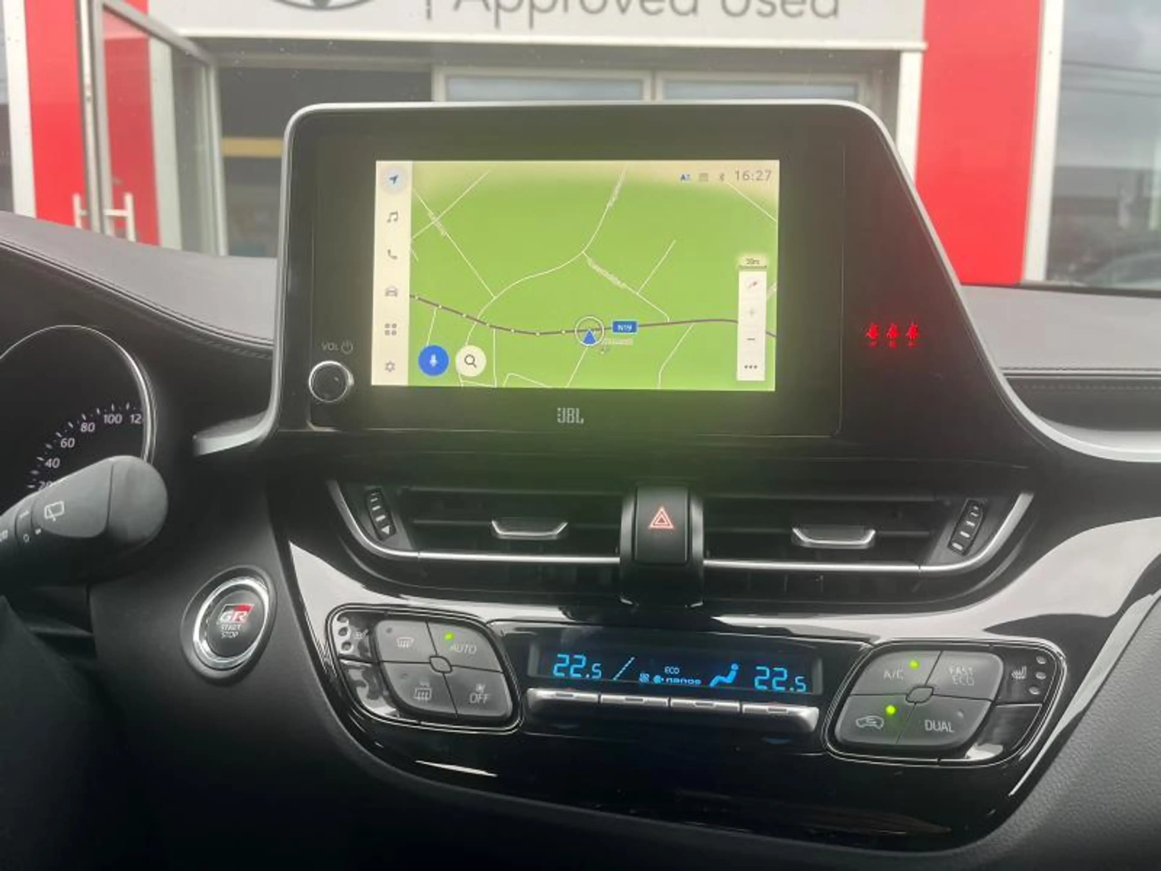 Toyota C-HR GR Sport — photo 13