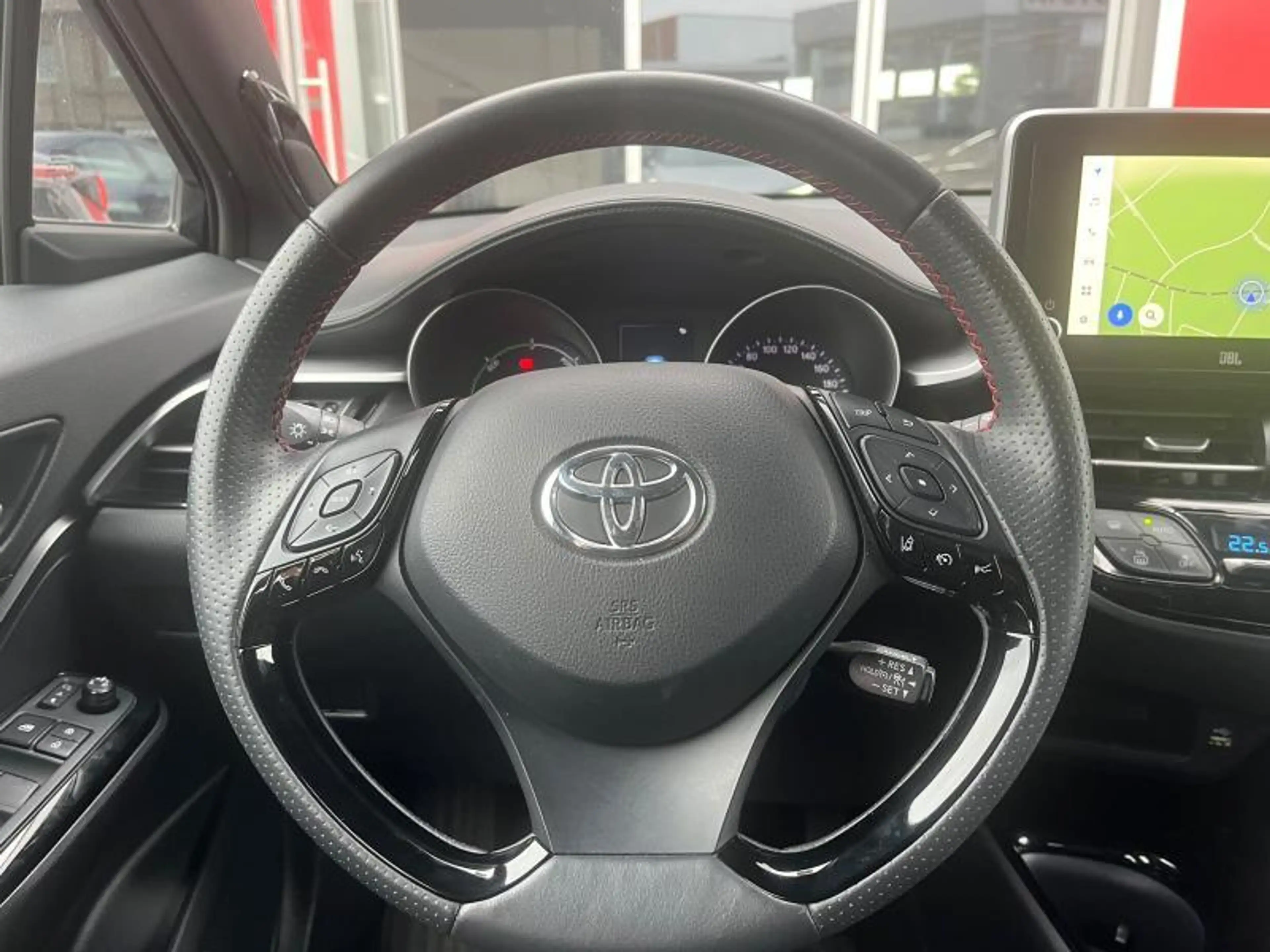 Toyota C-HR GR Sport — photo 9