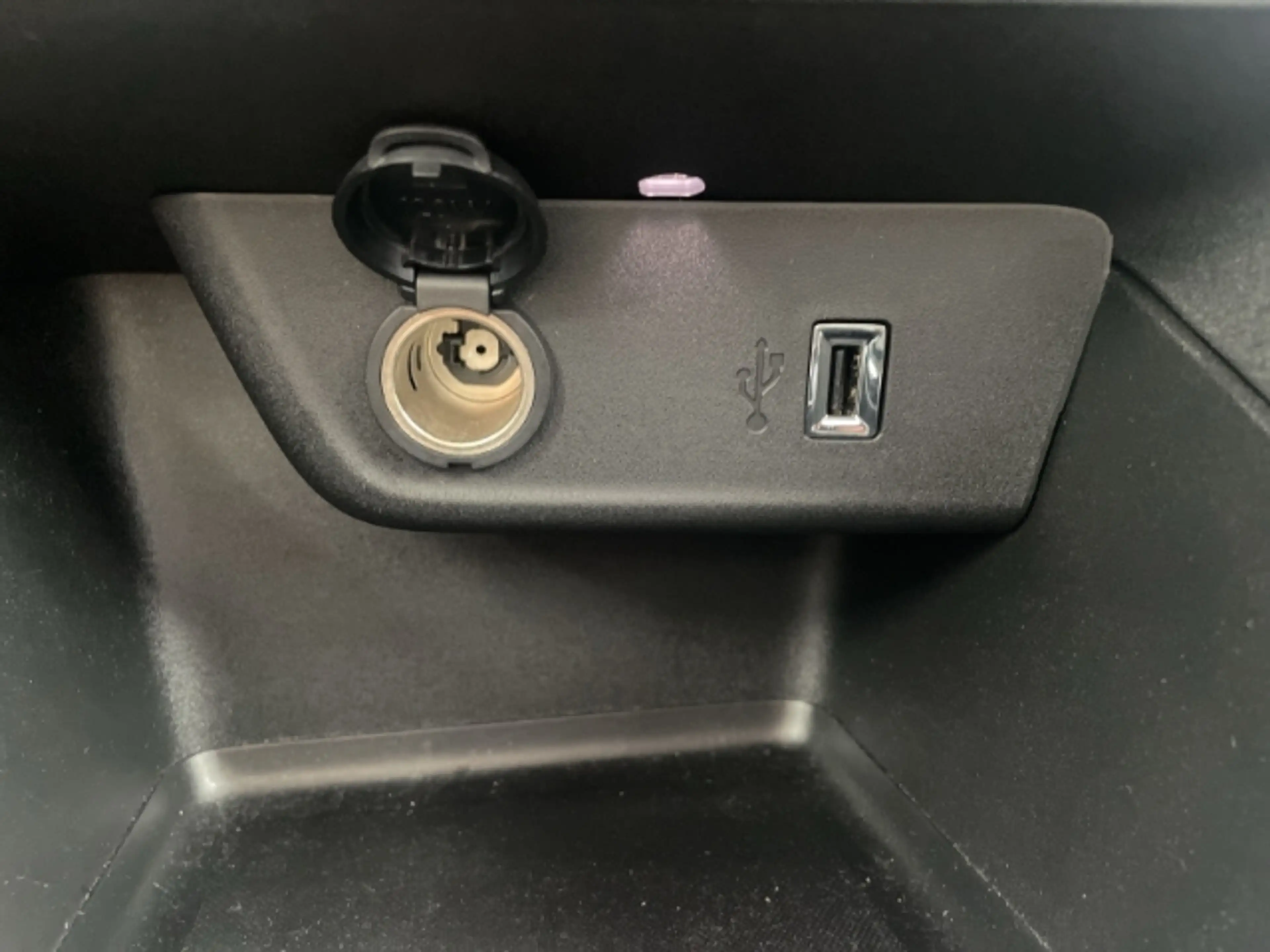 Opel Corsa-e Elegance LED - Sitzheizung - Rückfahrkamera - Appl — photo 19