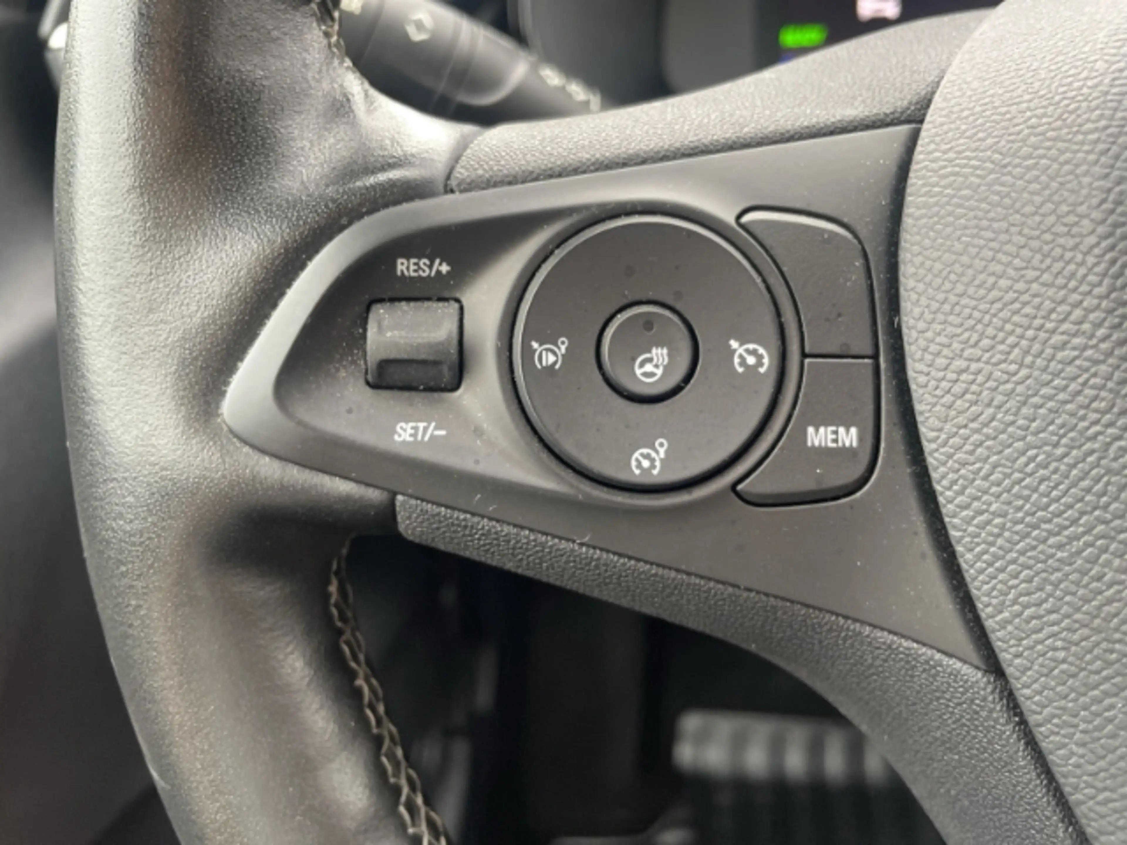 Opel Corsa-e Elegance LED - Sitzheizung - Rückfahrkamera - Appl — photo 24