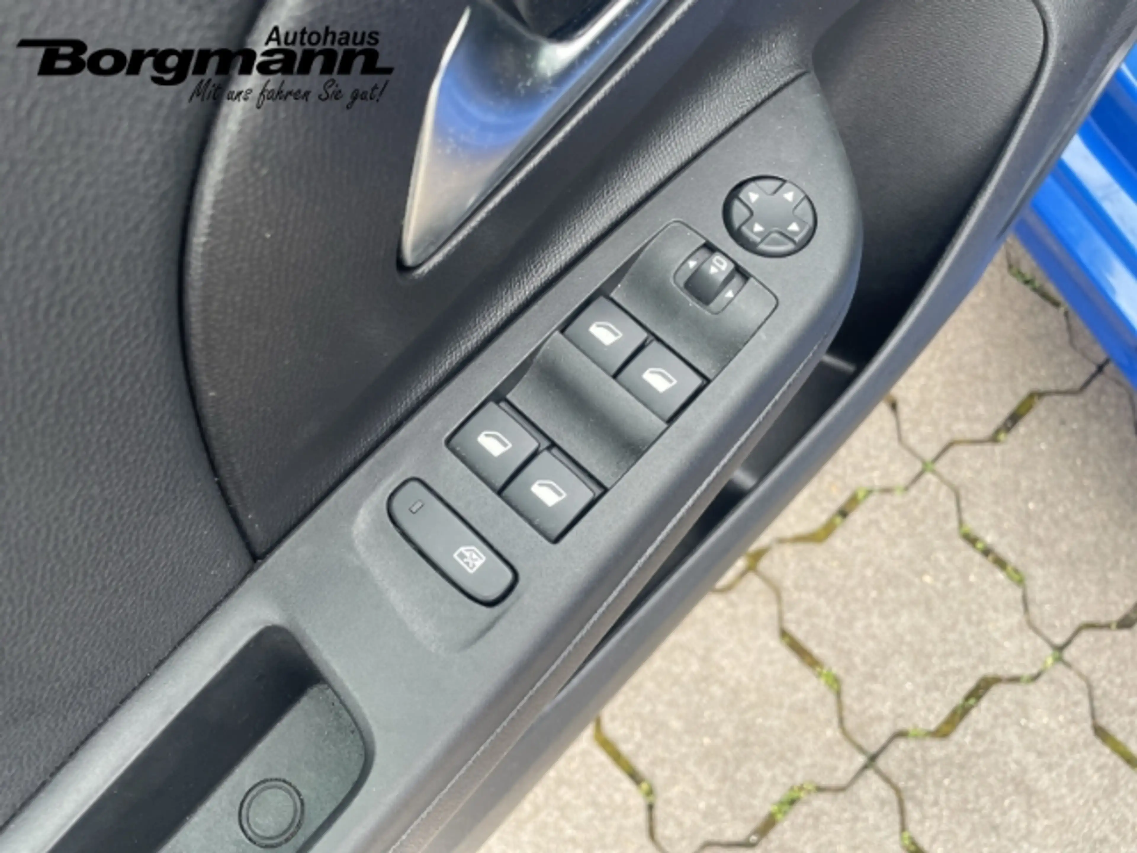 Opel Corsa-e Elegance LED - Sitzheizung - Rückfahrkamera - Appl — photo 11