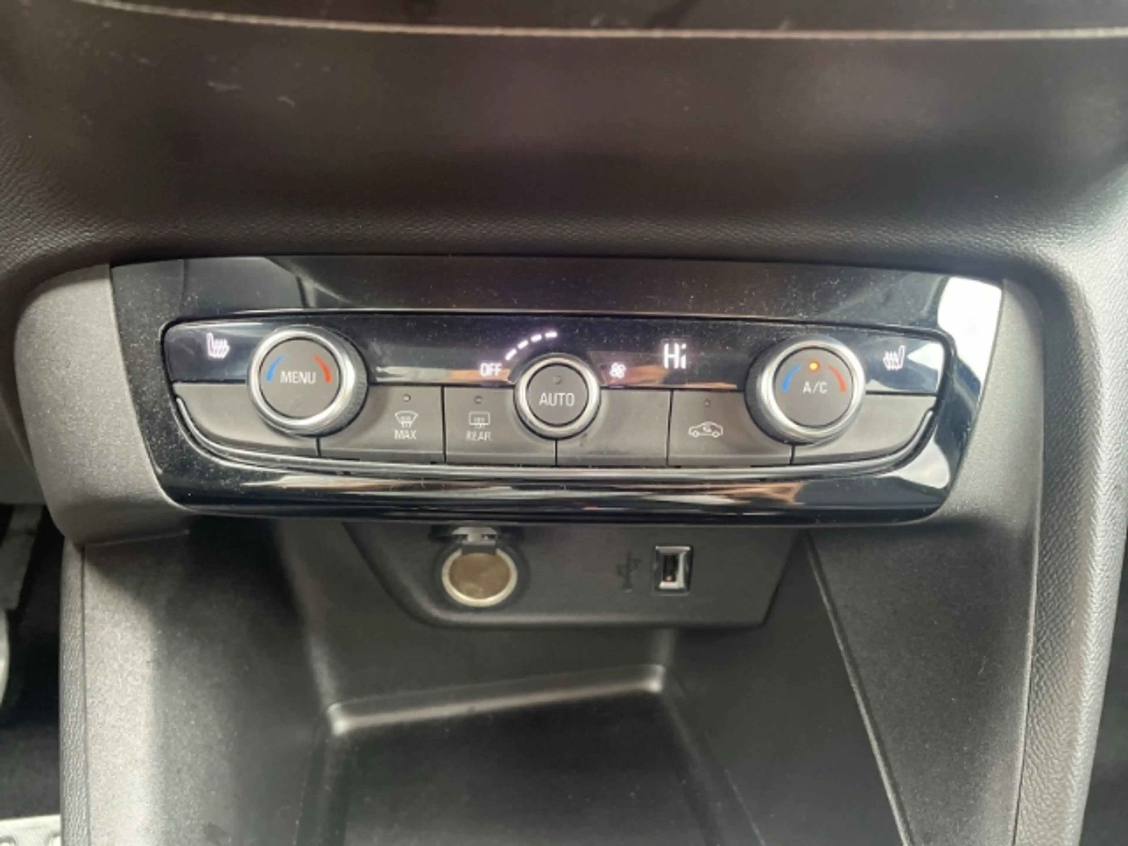 Opel Corsa-e Elegance LED - Sitzheizung - Rückfahrkamera - Appl — photo 18