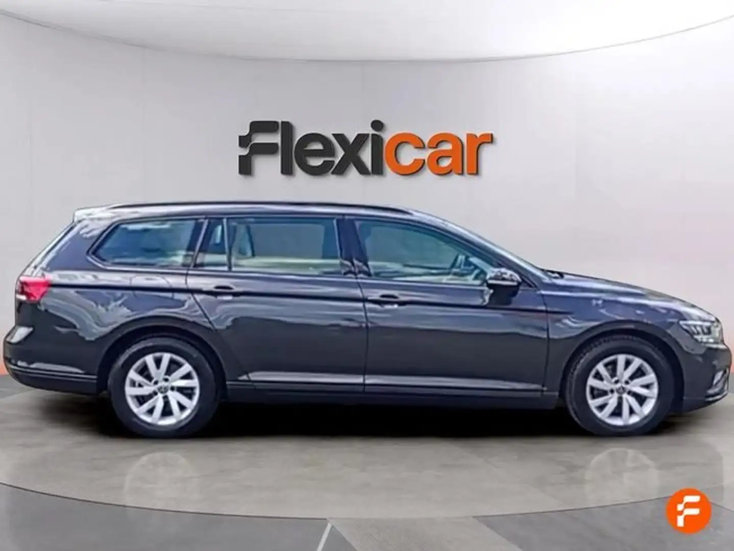 Volkswagen Passat Variant 2.0TDI EVO R-Line DGS7 110kW Gris - 2