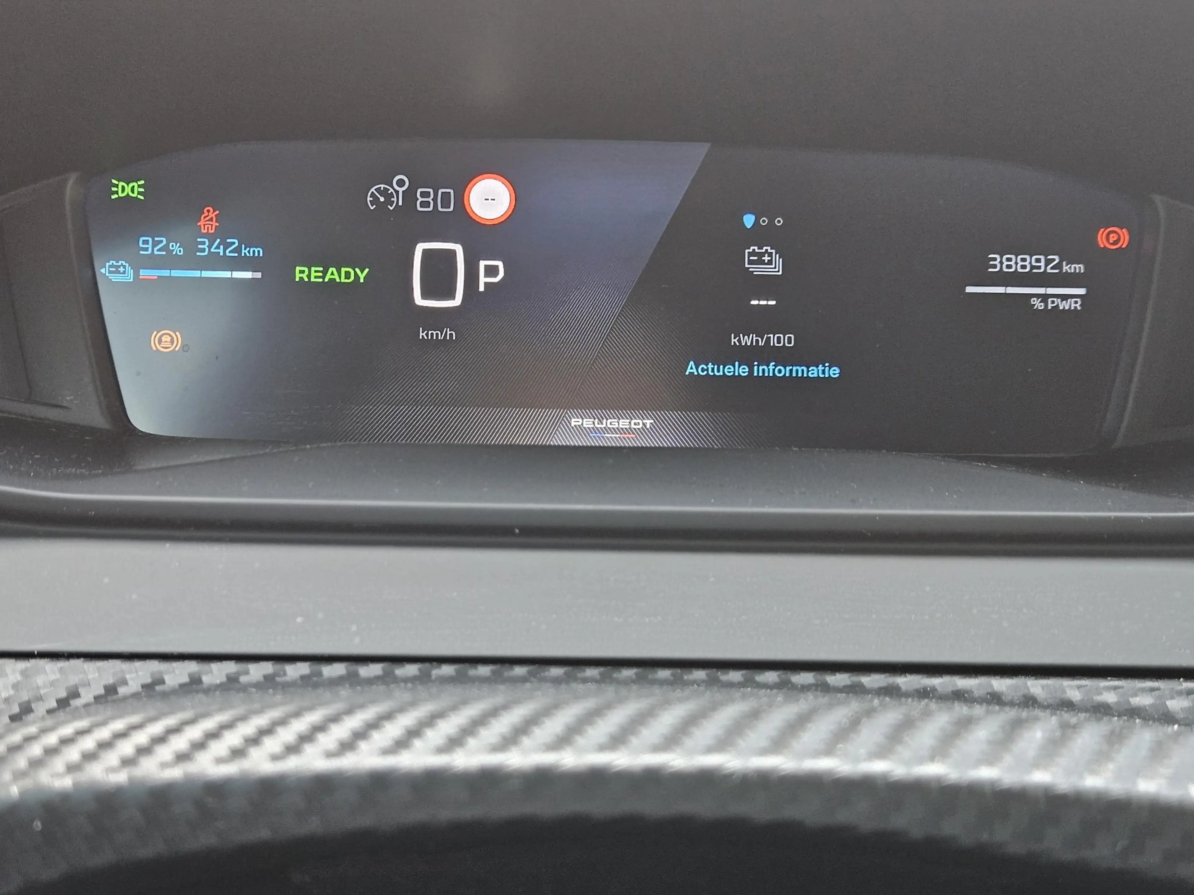 Peugeot e-2008 EV Allure 54 kWh | 360 Camera | Navigatie | Climat — photo 25