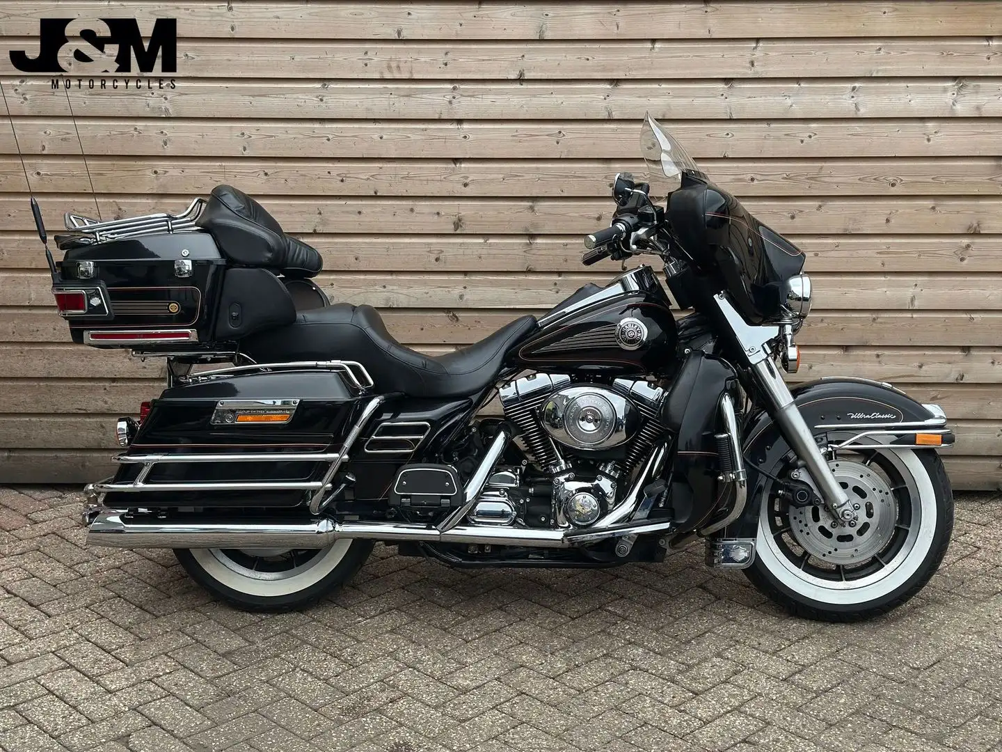 Harley-Davidson Electra Glide ULTRA CLASSIC FLHTCUI Zwart - 1