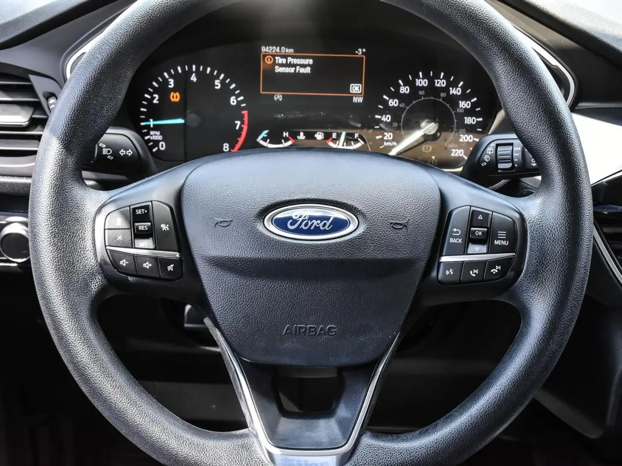 Ford Escape снимка Ford Escape