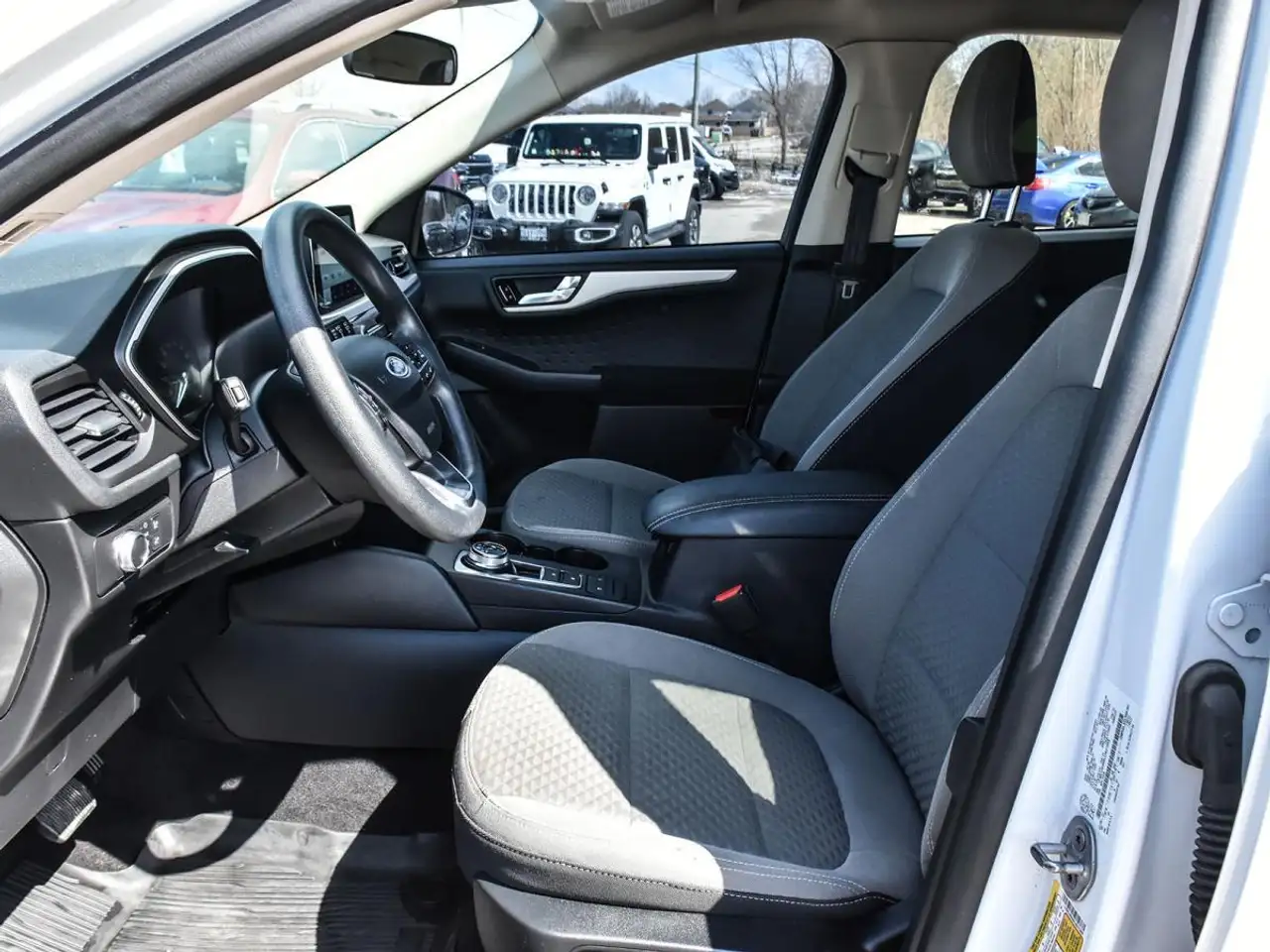 Ford Escape снимка Ford Escape