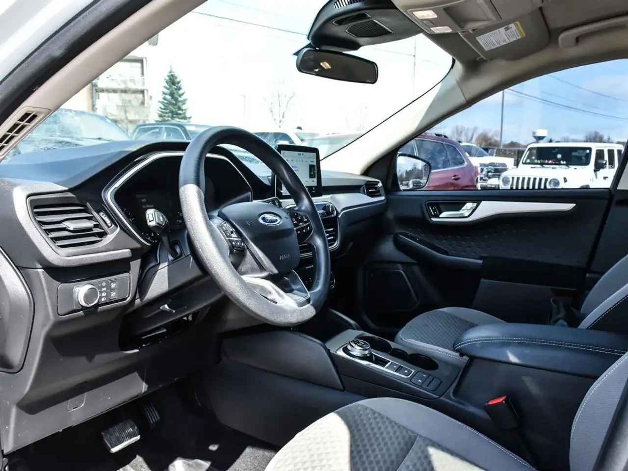 Ford Escape снимка Ford Escape