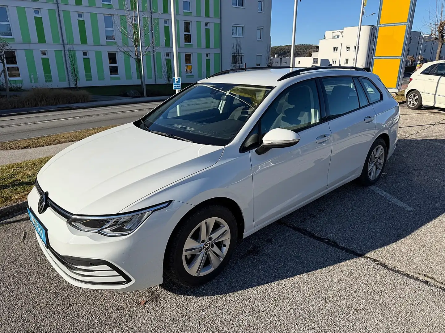 Volkswagen Golf Variant 1,0 eTSI Life DSG Weiß - 1