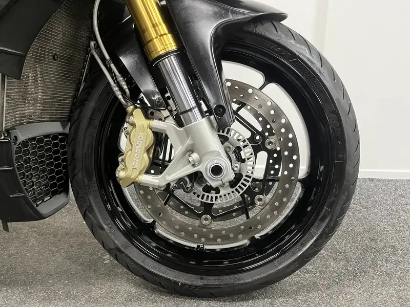 Aprilia Tuono - foto 6