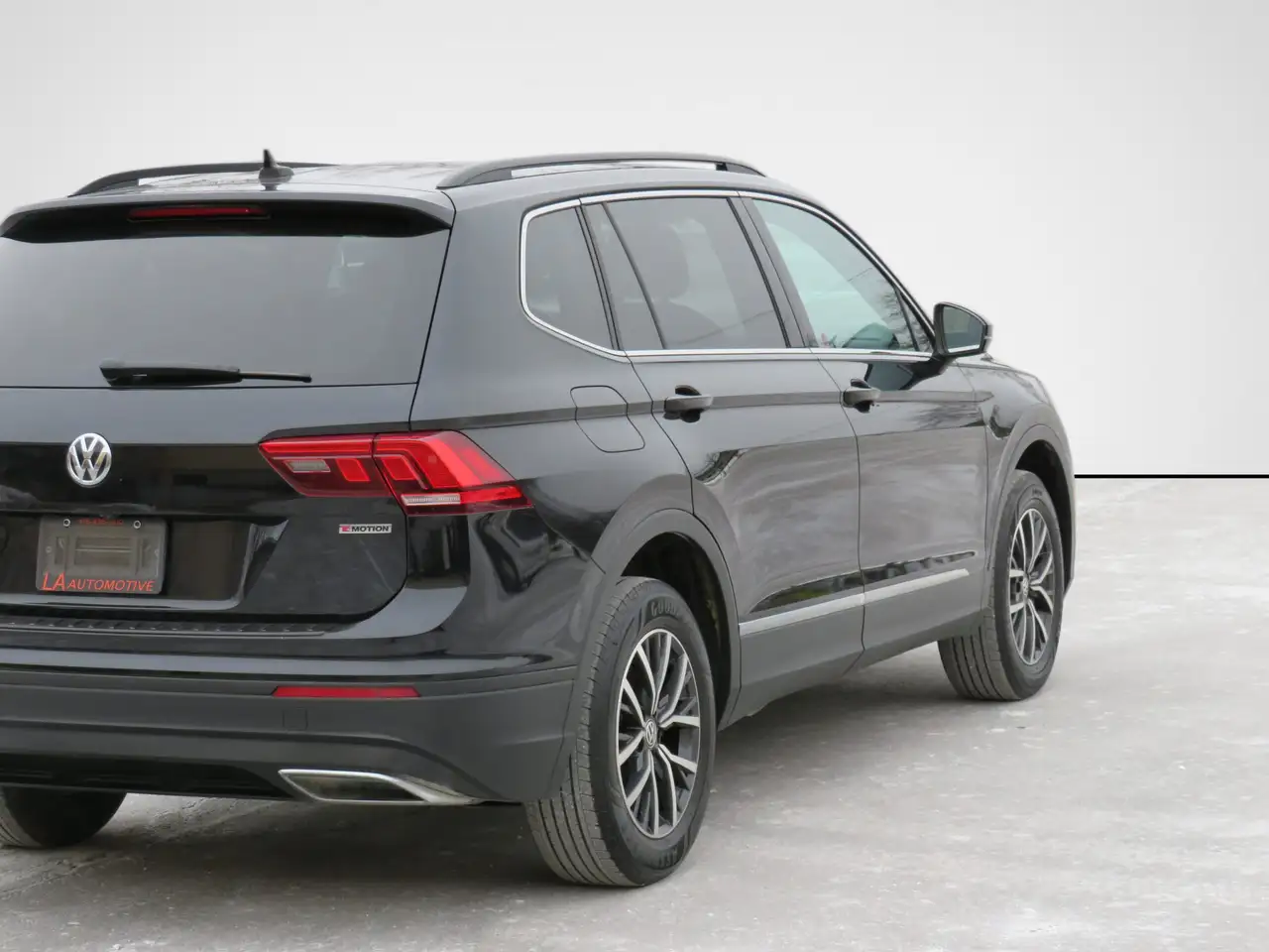 Volkswagen Tiguan снимка Volkswagen Tiguan