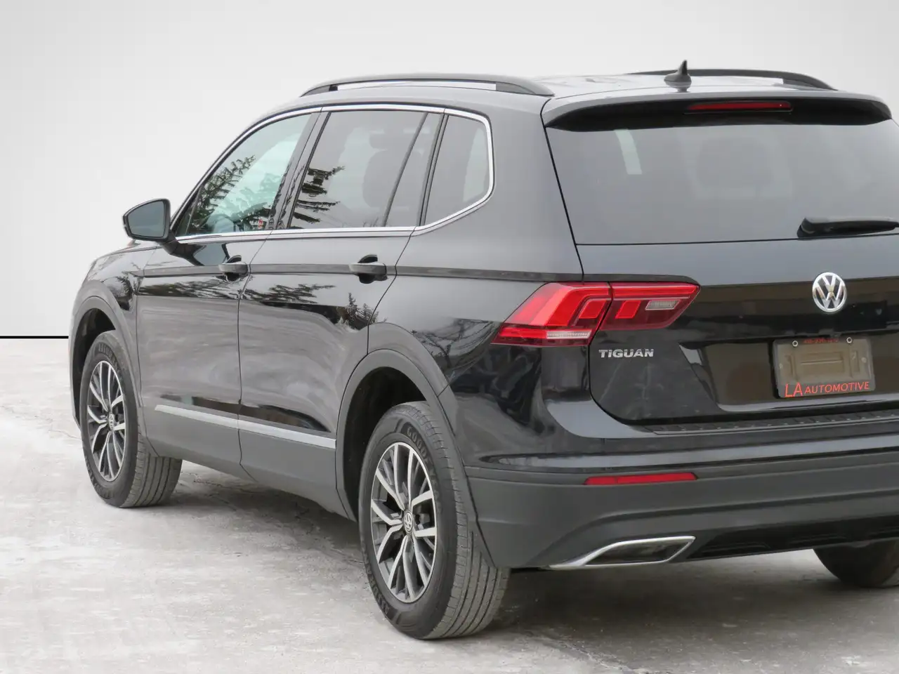 Volkswagen Tiguan снимка Volkswagen Tiguan