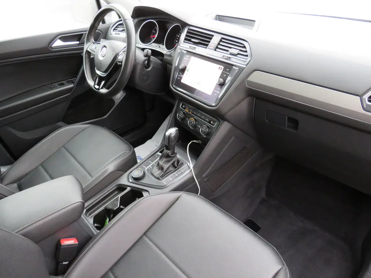 Volkswagen Tiguan снимка Volkswagen Tiguan