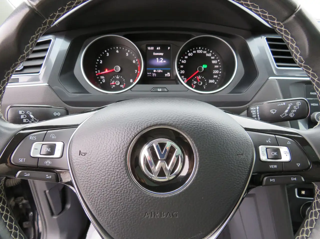 Volkswagen Tiguan снимка Volkswagen Tiguan