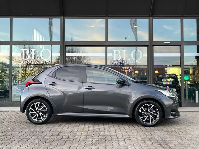 Toyota Yaris HYBRID 1.5h Trend - NEOPATENTATI